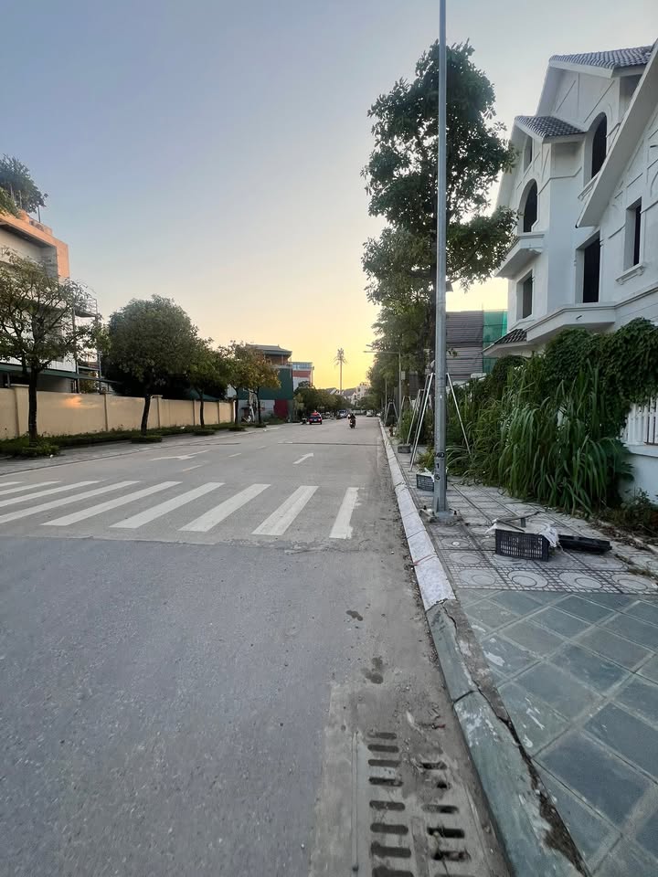 Đất Dương Nội gần Lê Trọng Tấn 31m² giá 3 tỷ - Đầu tư sinh lời ngay!