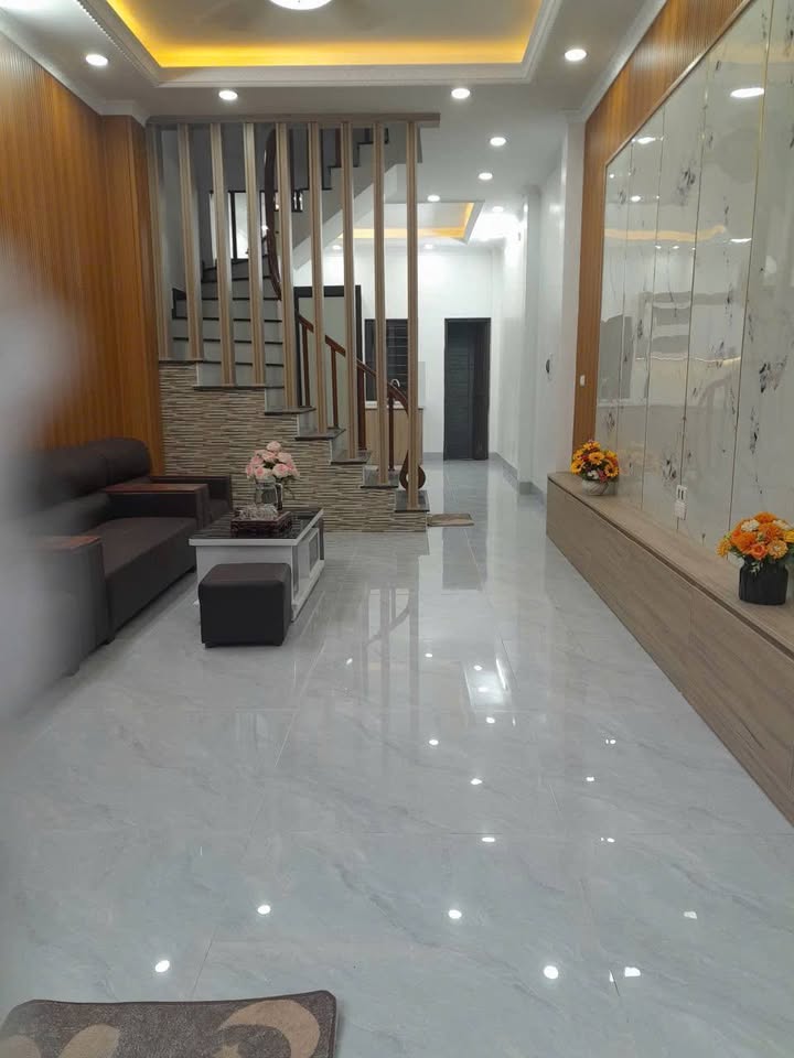 Nhà 4 tầng hiện đại tại Yên Phú, Liên Ninh, 48.6m² giá 5.95 tỷ - Đầu tư sinh lời ngay!