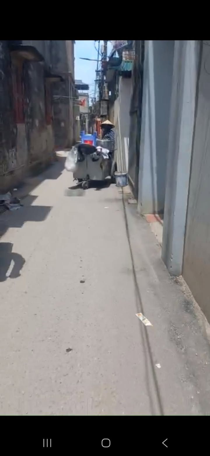 Đất nền Vĩnh Quỳnh 40m² giá 4.6 tỷ - Sổ đỏ chính chủ, giao thông thuận tiện!