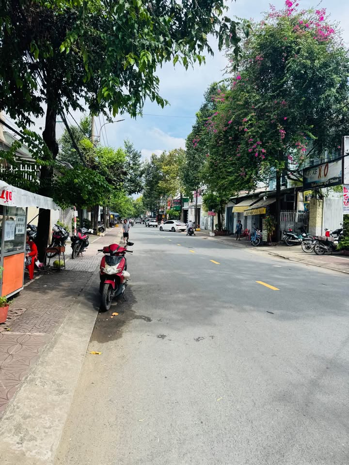 Cho thuê mặt bằng mặt tiền Phan Đình Phùng 102m² giá 10 triệu - Kinh doanh thuận lợi!