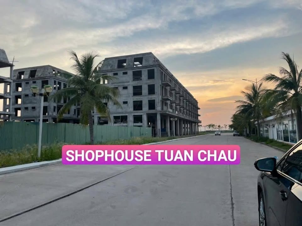 Shophouse Tuần Châu Hạ Long 108m² giá chỉ 5 tỷ - Cơ hội đầu tư tuyệt vời!