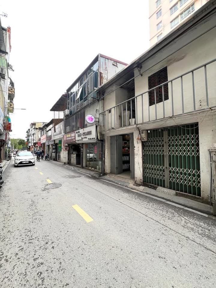 Nhà mặt phố Nguyễn Đức Cảnh, Hoàng Mai 50m² giá 9 tỷ - Kinh doanh sầm uất!