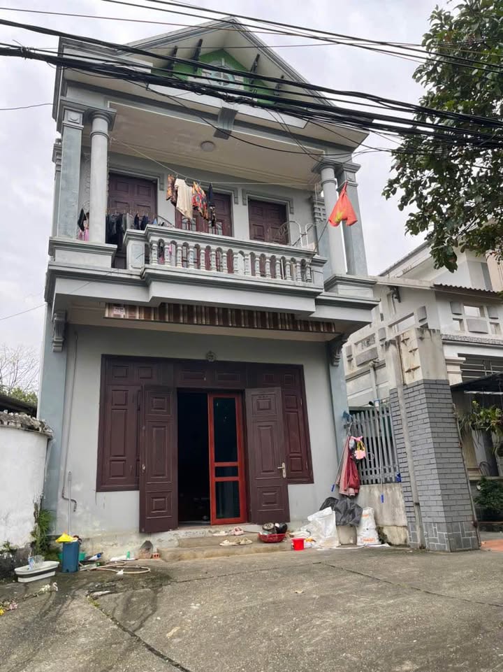 Nhà 2 tầng Tiên Kiên Lâm Thao 65m² giá 1.9 tỷ - Để lại nội thất đầy đủ!