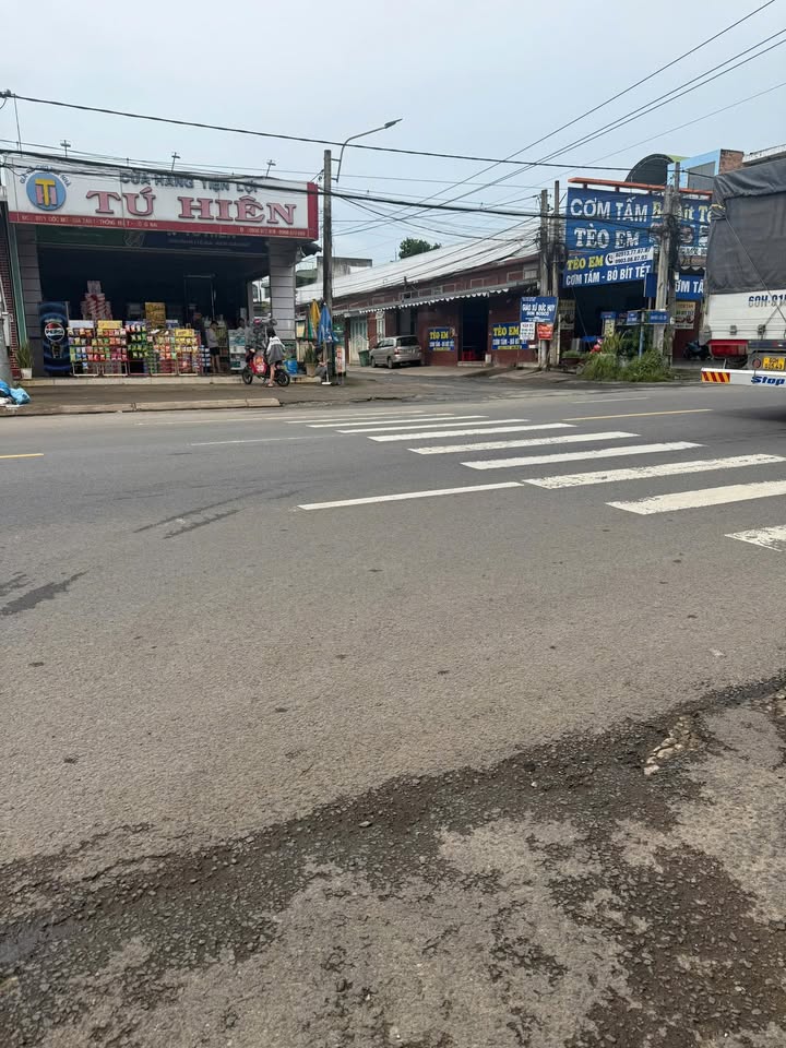 Bán nhà mặt tiền Quốc Lộ 20, Thống Nhất, Đồng Nai 160m² - Kinh doanh sầm uất!