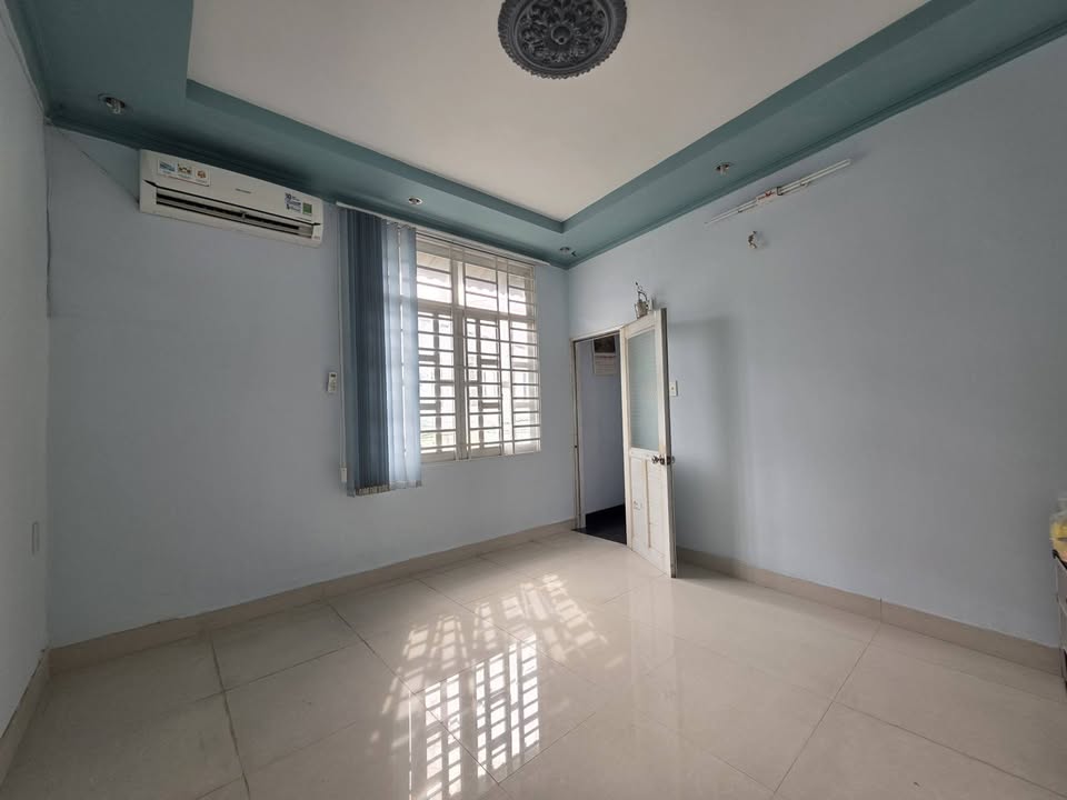 Nhà mặt tiền kinh doanh Linh Đông 29m² giá 3.1 tỷ - Sổ hồng riêng, đầu tư sinh lời!