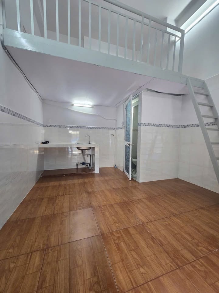 Mặt bằng kinh doanh cho thuê đường Trần Trọng Cung, Quận 7 - Giá 7 triệu/tháng!