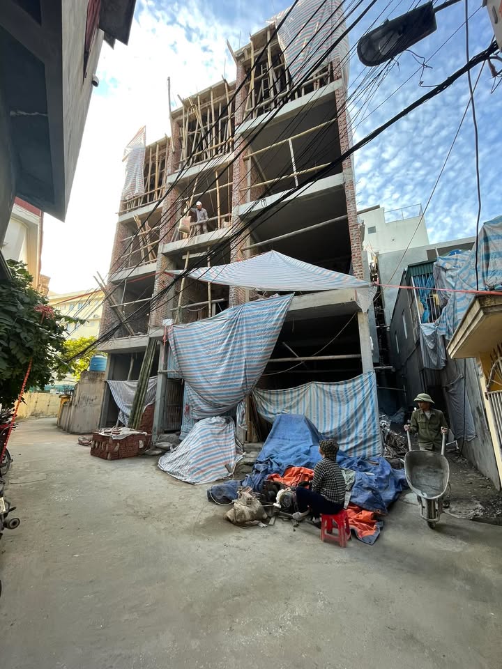 Nhà 4 tầng Kỳ Bá, Thái Bình 54m² - Vị trí đắc địa gần công viên