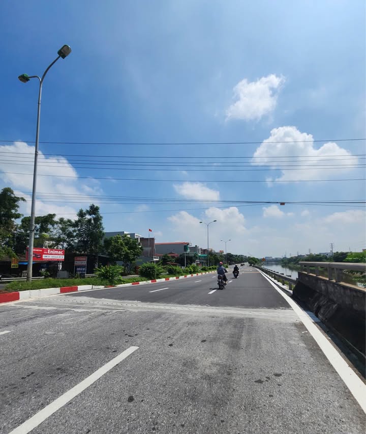 Đất lô góc Hùng Vương, Thái Bình 44,4m² giá chỉ 2 tỷ - Vị trí kinh doanh lý tưởng!