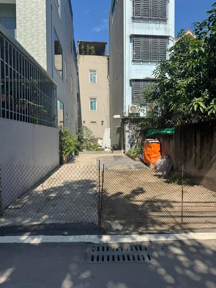 Lô đất Vân Canh 36m² giá 5 tỷ - Ô tô đỗ cửa, thuận tiện di chuyển!