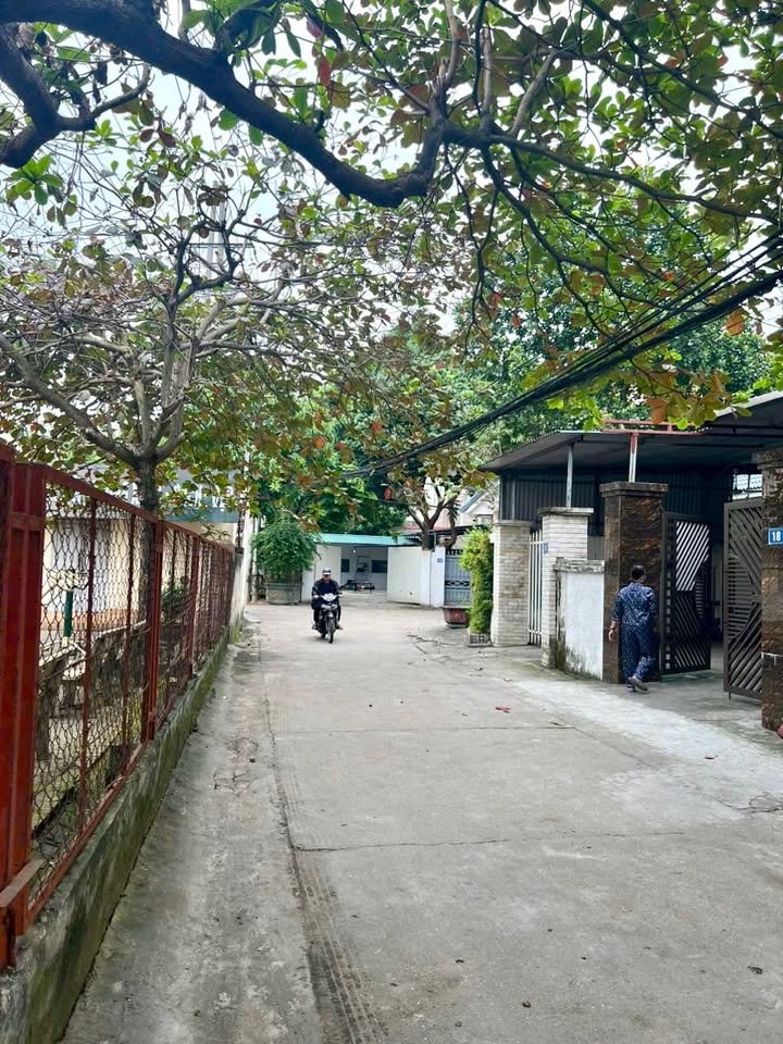 Nhà 2 Tầng 1 Tum Phố Anh Dũng 85.5m² giá 4 tỷ - Đối diện Nhà văn hóa