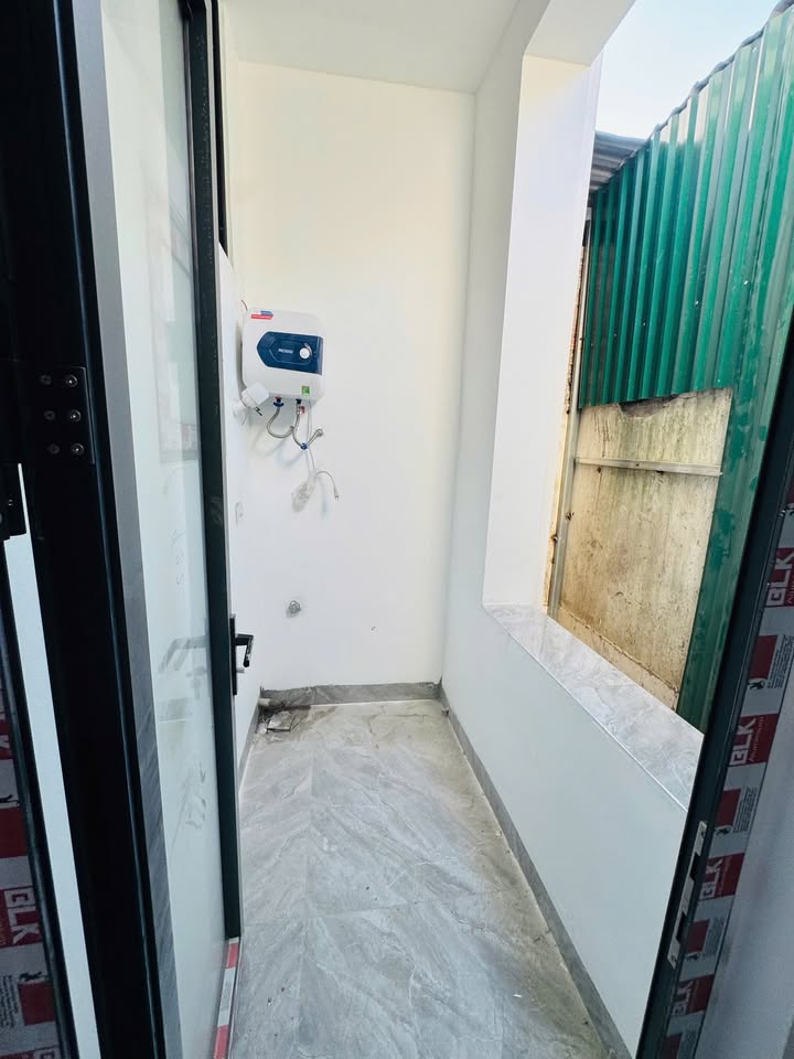 Phòng cho thuê đường Yên Xá, 2PN 1WC - Ô tô đỗ cửa, Full nội thất