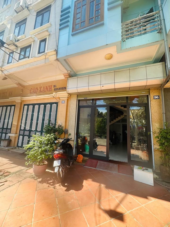 Nhà 3.5 tầng tại Cao Xanh, Hạ Long 55m² giá 5 tỷ - Đầu tư sinh lời ngay!