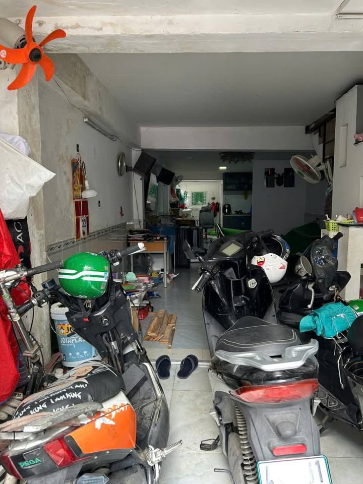 Nhà cho thuê hẻm 141 Tám Danh, quận 8, diện tích 51.8m² giá 10 triệu - Nhà đẹp, xe hơi vào tận nơi!