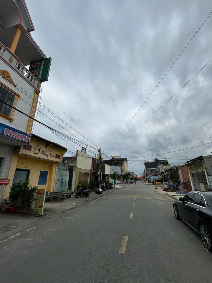 Nhà gác lửng mặt tiền KDC VIETSING 150m² giá 5 tỷ - Đầu tư kinh doanh sinh lời ngay!