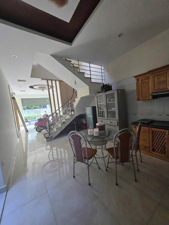 Nhà cho thuê Ngô Gia Tự Hải Phòng 60m² giá chỉ 7.5 triệu - Đầy đủ nội thất, ô tô vào tận nơi!