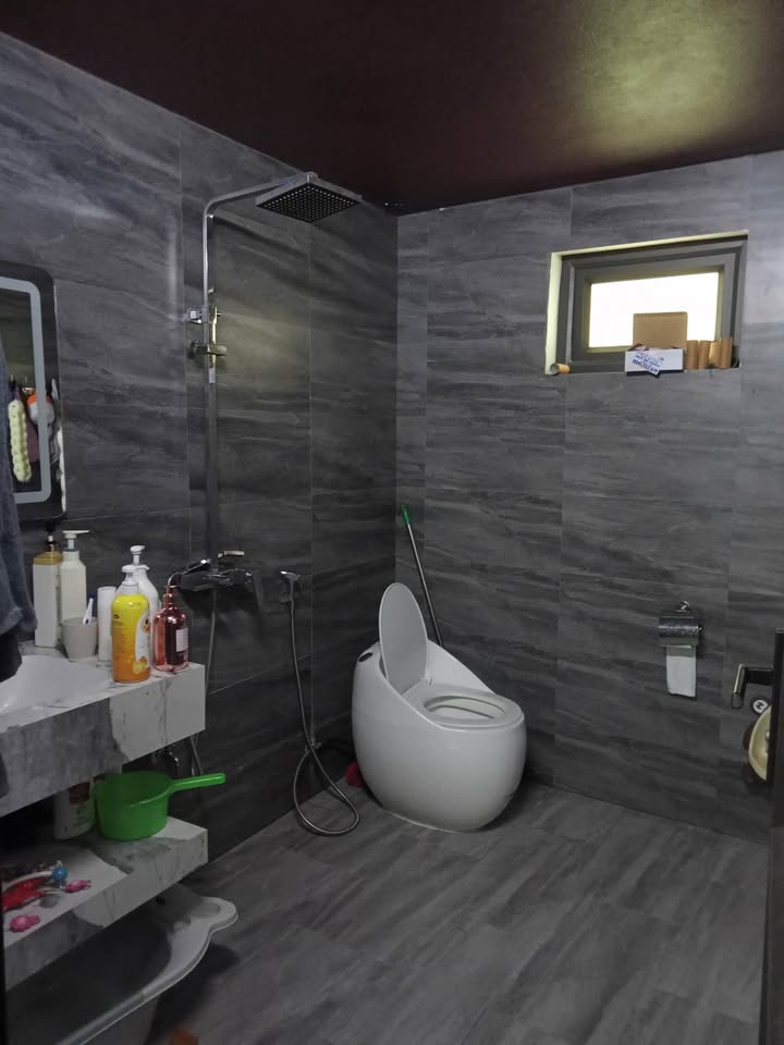 Nhà mái thái 229m² đường Phù Lưu, Đông Quang giá 3.6 tỷ - Vị trí đắc địa cho kinh doanh