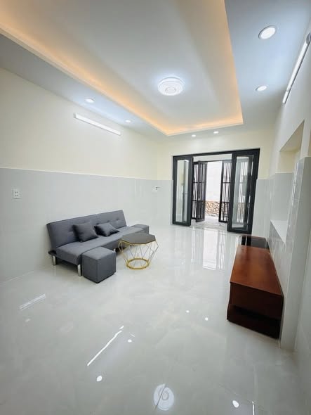 Nhà mặt tiền Nguyễn Văn Đậu 67m² giá 7.3 tỷ - Full nội thất sang trọng!