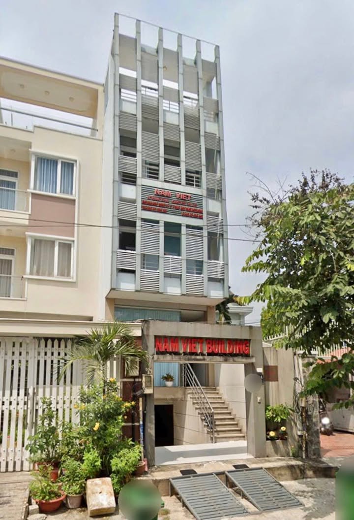 Cho thuê FrontHouse đường Quốc Hương, Thảo Điền, 112m² - Không gian rộng rãi, tiện lợi!