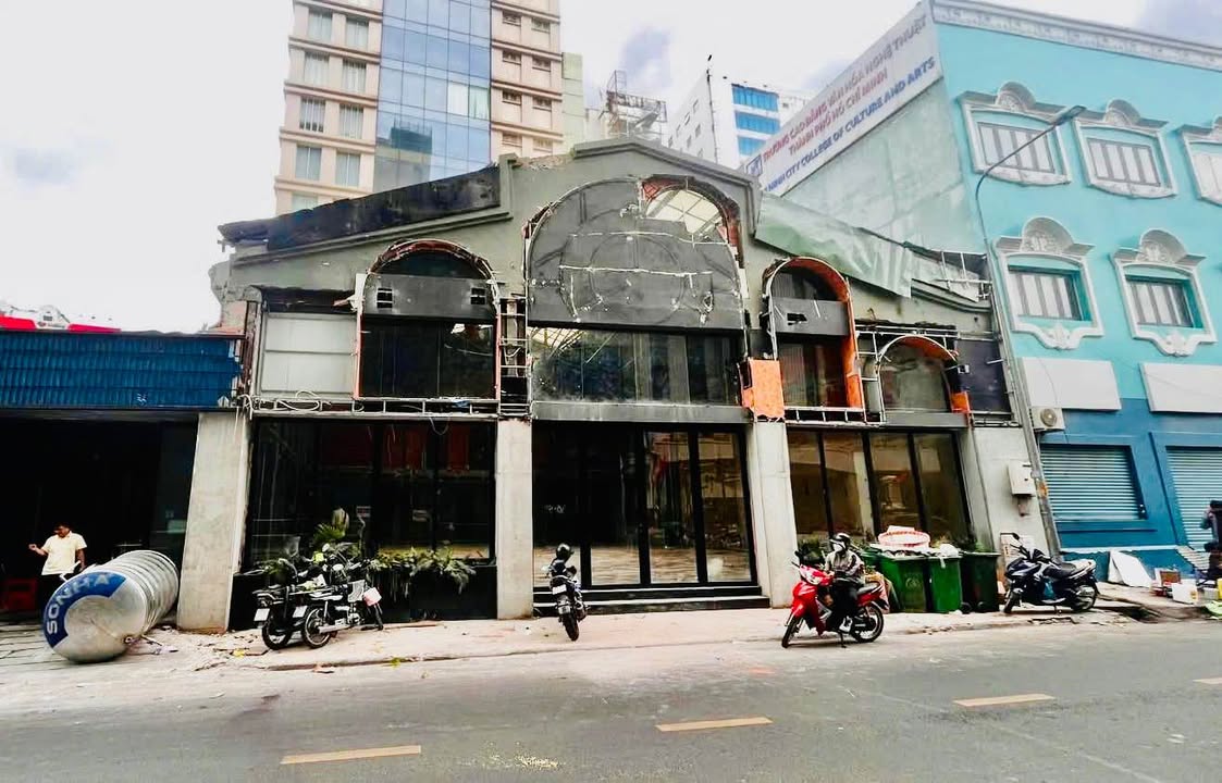 Nhà mặt tiền Phạm Ngũ Lão, Quận 1 rộng 500m² - Kinh doanh tự do, giá thỏa thuận!
