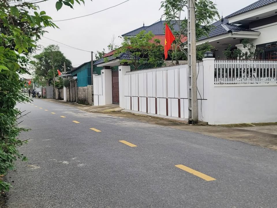 Đất kinh doanh Nghi Trung 234m² giá 3.3 tỷ - Vị trí đắc địa thuận lợi!