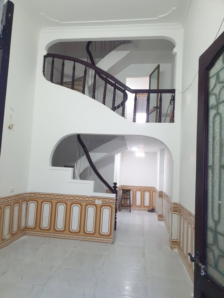 Nhà 3 tầng mặt ngõ chợ Đồng Tháp - Trần Nhật Duật, 41m², giá 1.59 tỷ - Đầu tư sinh lời ngay!