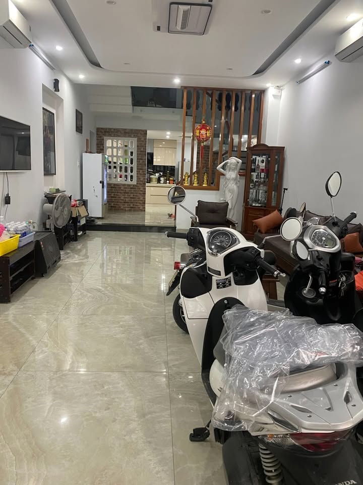 Cho thuê mặt bằng kinh doanh Triệu Nữ Vương - Hải Châu, Đà Nẵng 40m² giá 15 triệu/tháng - Đầu tư sinh lời ngay!