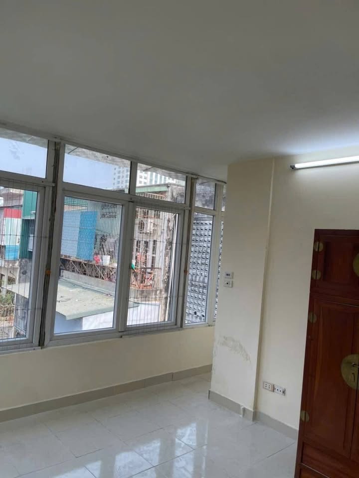 Căn hộ cho thuê Nhà tập thể A25 Nghĩa Tân, Cầu Giấy 80m² - Giá chỉ 8 triệu/tháng!