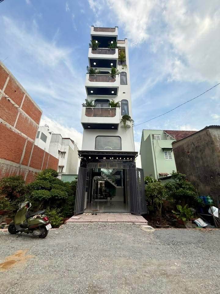 Nhà phố 5 tầng Trần Thị Năm, Tân Chánh Hiệp, Quận 12 - Giá 7.78 tỷ, Full nội thất, Thang máy chờ!