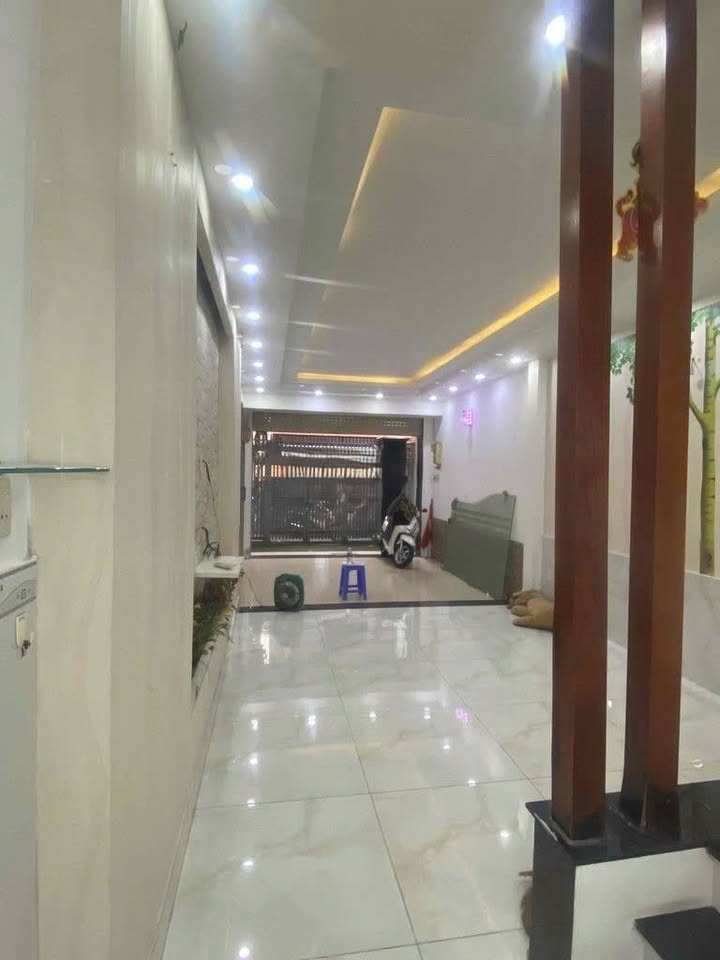 Nhà hẻm xe hơi Nguyễn Đình Chính, Phú Nhuận 108m² giá 33 triệu - Full nội thất, vào ở ngay!