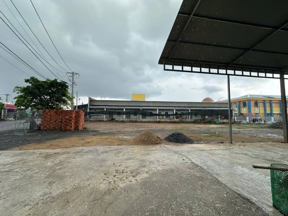 Đất mặt bằng kho bãi Tân Hội Mỏ Cày Nam 6088m² giá 25 tỷ - Đầu tư sinh lời ngay!