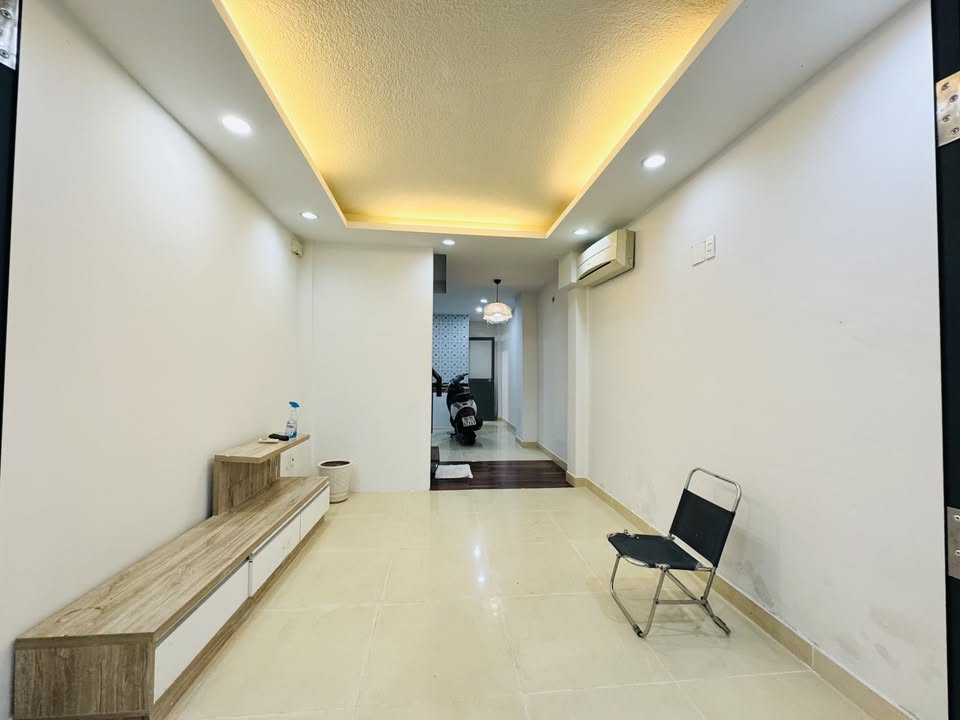 Nhà đẹp 34m² tại đường Nguyễn Cảnh Chân, Quận 1 - Giá chỉ 8 tỷ thương lượng!