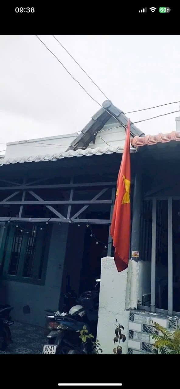 Nhà cấp 4 Cần Giuộc, Long An 75m² giá 1.4 tỷ - Hẻm xe hơi, dân cư đông đúc!