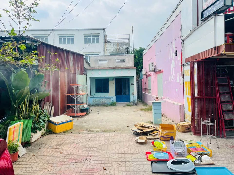 Nhà mặt tiền đường Liêu Bình Hương, Củ Chi, 136m² - Vị trí vàng kinh doanh!