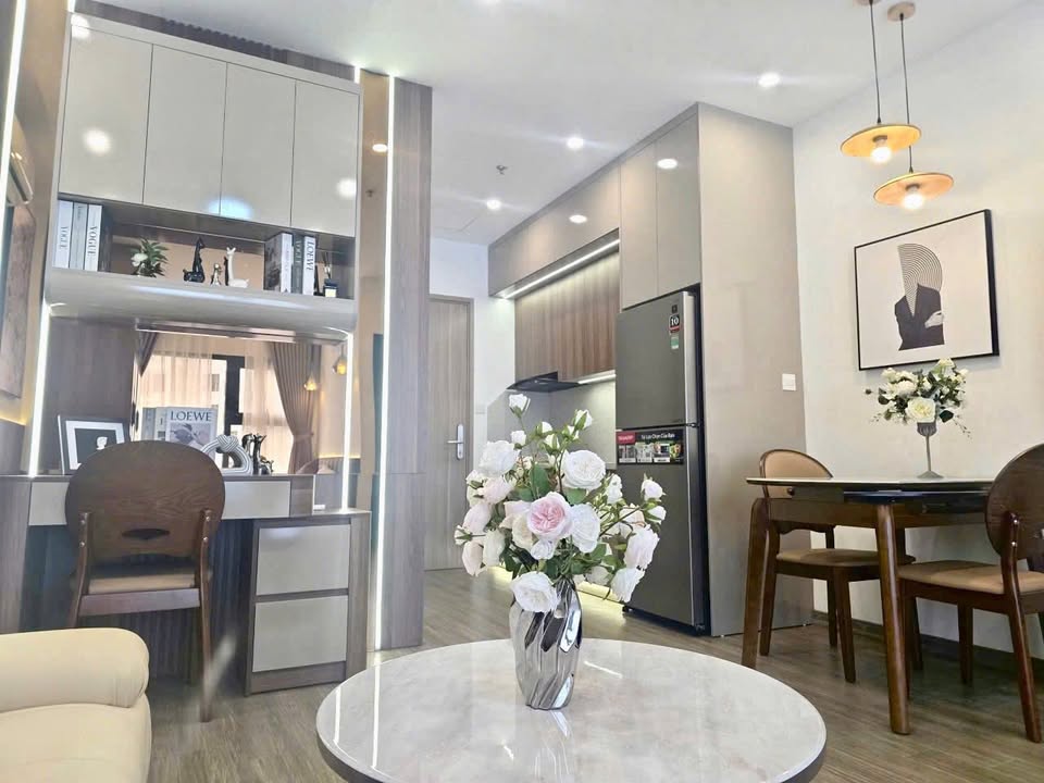 Căn hộ studio S303 đường Đại lộ Thăng Long 31m² giá 3 tỷ - View bể bơi đẹp