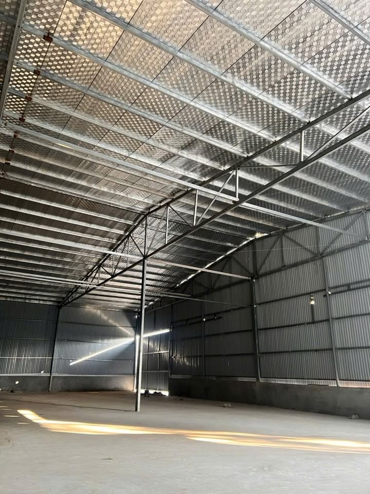 Kho xưởng cho thuê 1200m² tại Vân Côn, Hoài Đức chỉ 48 triệu/tháng - Địa điểm lý tưởng cho sản xuất!