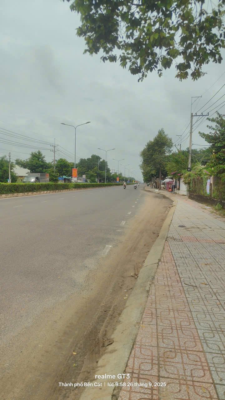 Đất mặt tiền đường Hùng Vương, Bình Tân, 5860m² - Vị trí kinh doanh đắc địa!