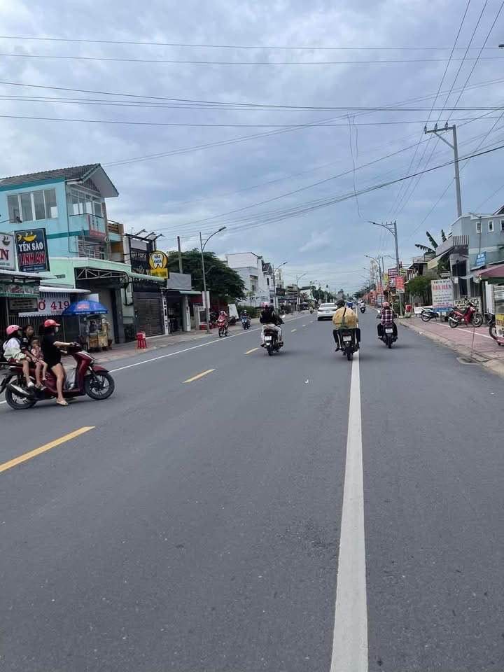 Đất mặt tiền 875 Thị Trấn Cái Bè 2677m² chỉ 20 tỷ - Đầu tư sinh lời cao!