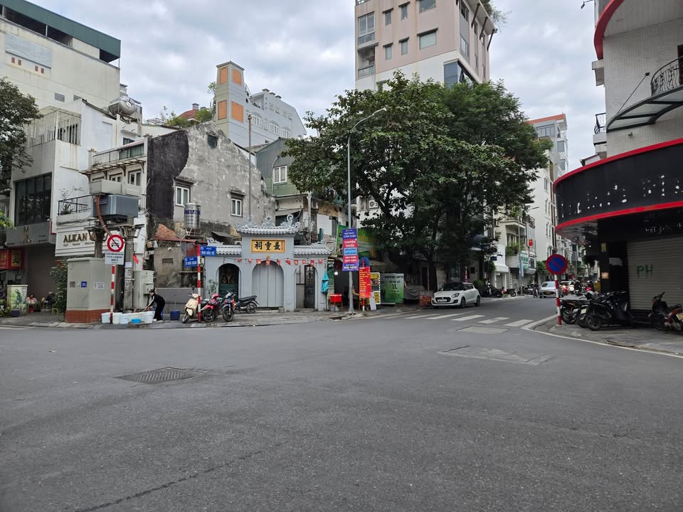 FrontHouse mặt phố Mai Hắc Đế, Hai Bà Trưng 132m² giá 126 tỷ - Đầu tư sinh lời cao!