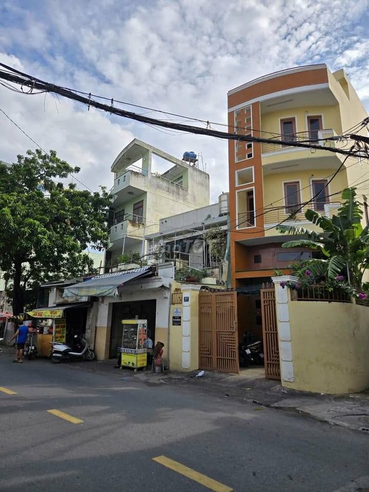 Nhà mặt tiền 5 tầng đường Phan Văn Trị, Bình Thạnh chỉ 20 triệu/tháng - Cơ hội không thể bỏ lỡ!