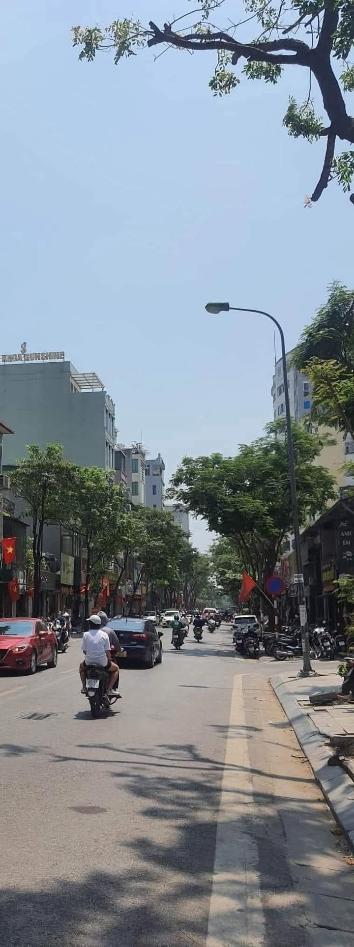 Bán nhà mặt phố Lạc Trung, Hai Bà Trưng 54m² giá 12.95 tỷ - Kinh doanh đắc địa!