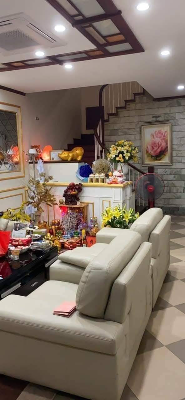 Bán đất tặng nhà mặt phố Mai Anh Tuấn, Đống Đa 190m² giá 27 tỷ - View hồ Hoàng Cầu, 3 mặt thoáng!