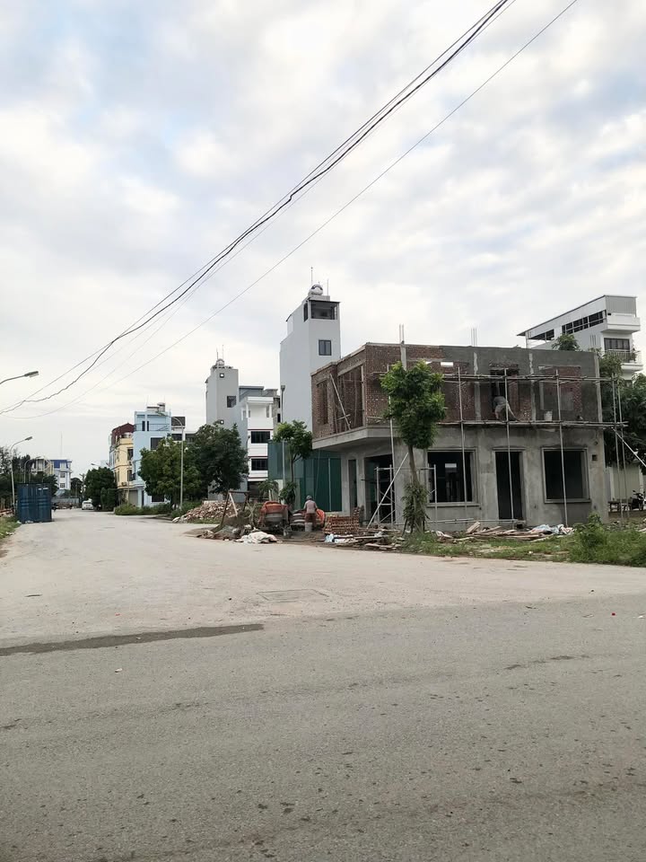 Đất tái định cư Phương Nhị, Thanh Trì 30m² giá 5,7 tỷ - Vị trí đắc địa, tiện ích đầy đủ!