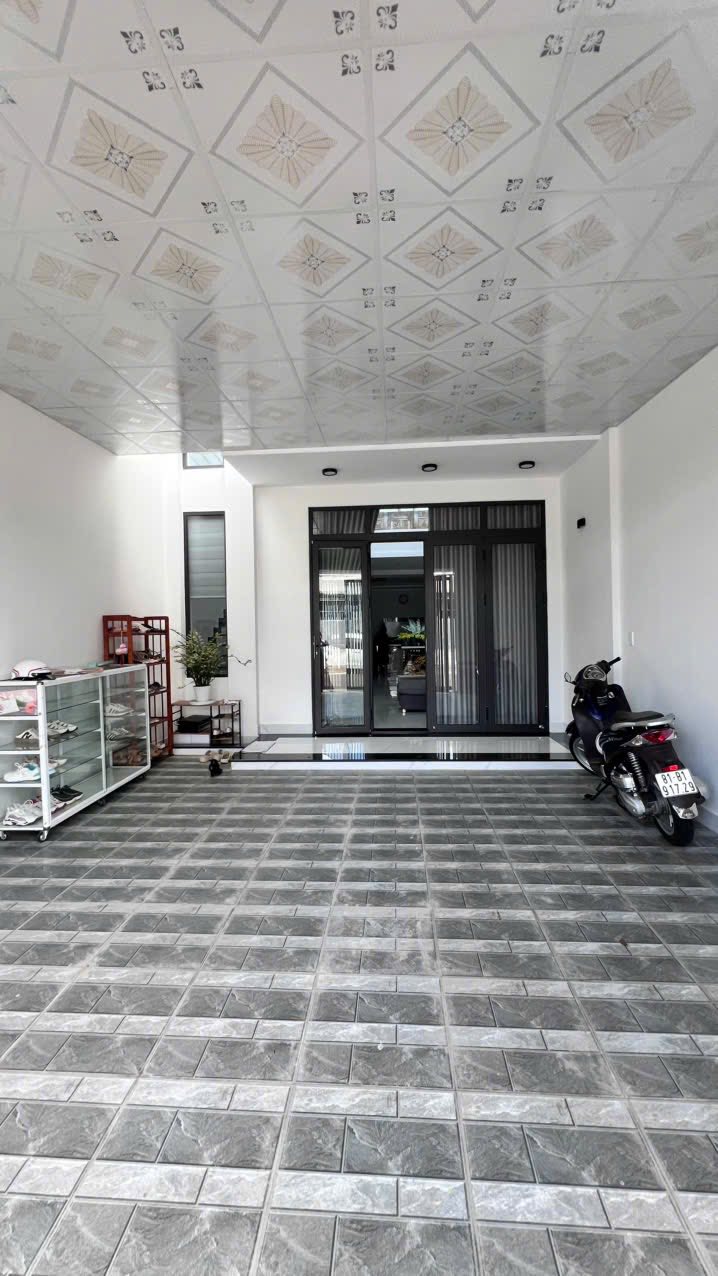 Nhà gác lửng mặt tiền đường Tuệ Tĩnh, phường Diên Hồng, 130m² giá 4.2 tỷ - Đầu tư tuyệt vời!