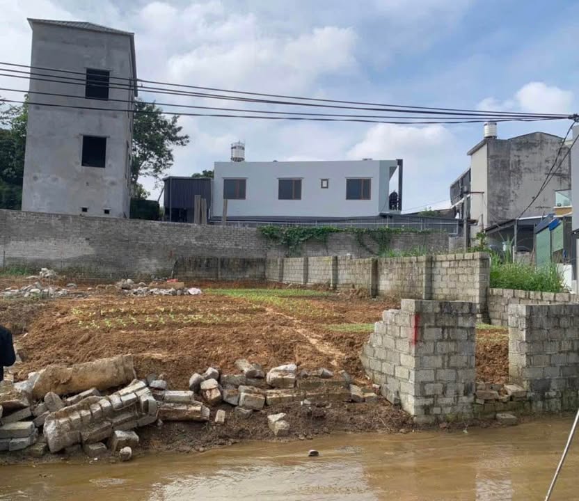 Lô đất Thịnh Đán 200m² giá 2.8 tỷ - Đầu tư sinh lời hoàn hảo!