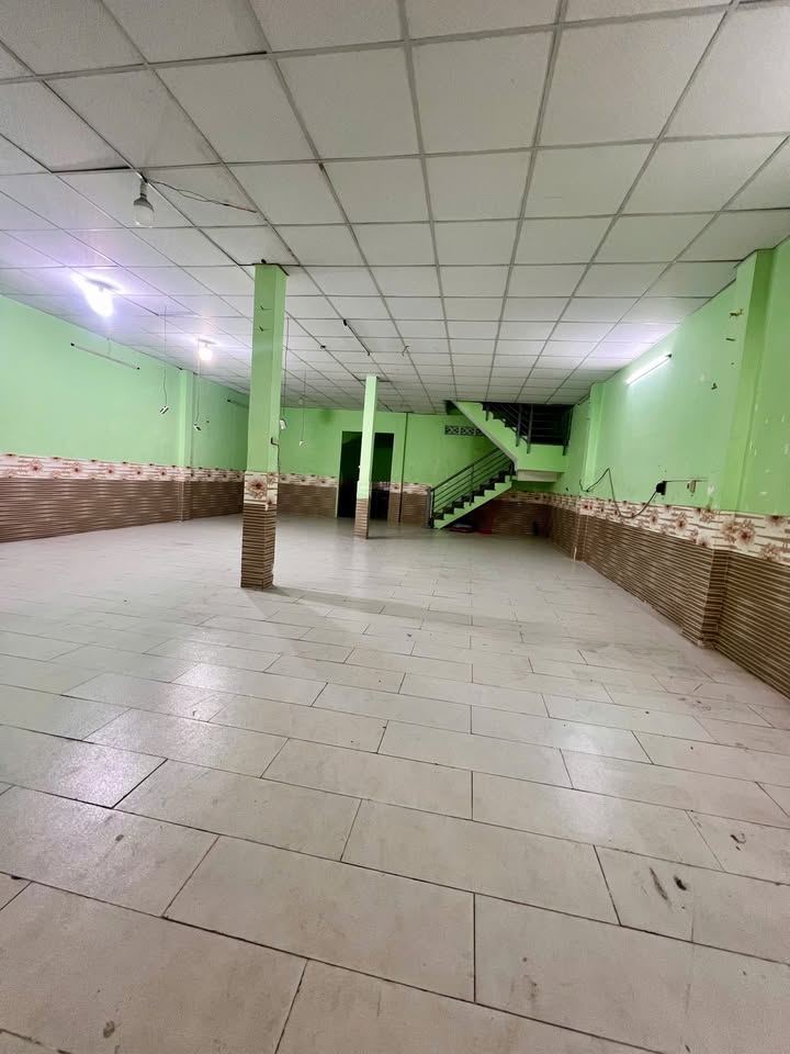 Kho cho thuê đường Ao Đôi, quận Bình Tân 250m² - Giá chỉ 15 triệu/tháng!