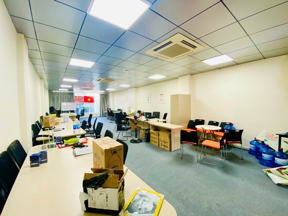 Cho thuê văn phòng Ngụy Như Kon Tum, Thanh Xuân 80m² giá 16 triệu - Không gian làm việc lý tưởng!