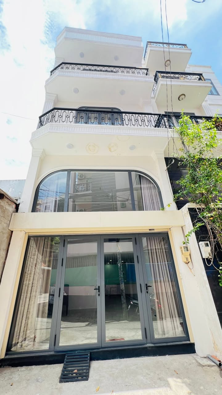 Nhà đẹp Quận 12 62m² giá 8.6 tỷ - Chính chủ bán gấp!