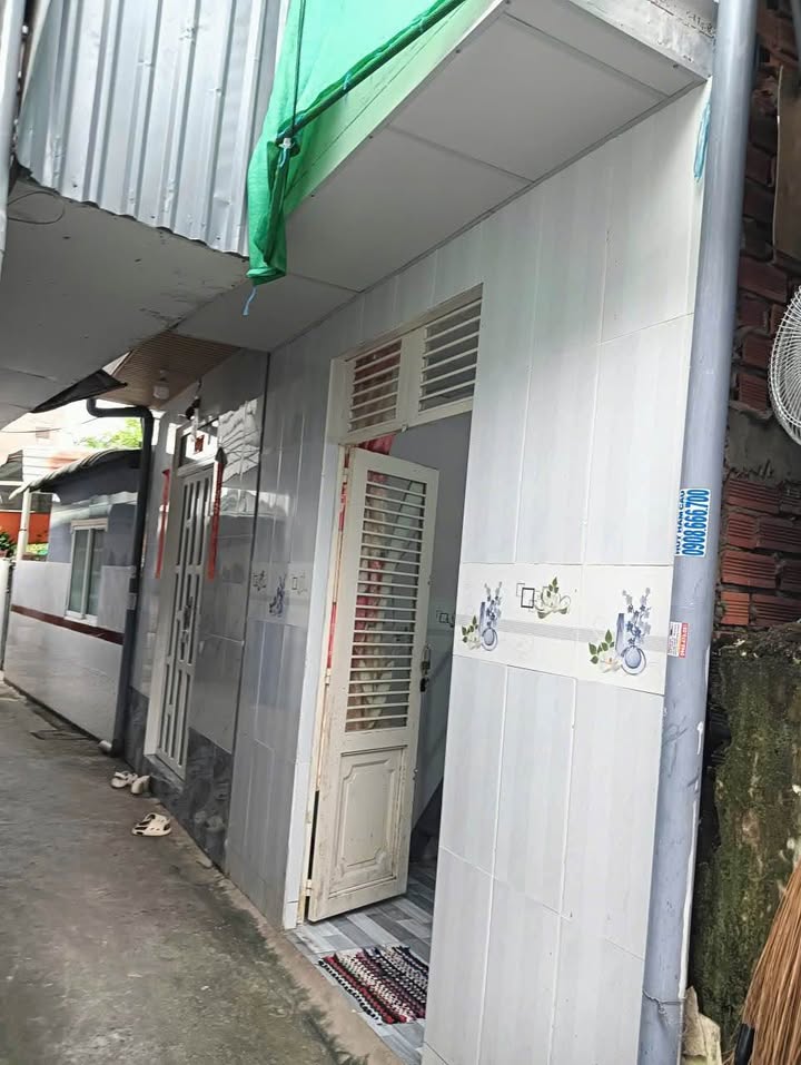 Nhà nguyên căn 1 trệt 1 lầu tại Cái Khế, Ninh Kiều - Giá chỉ 3 triệu/tháng!