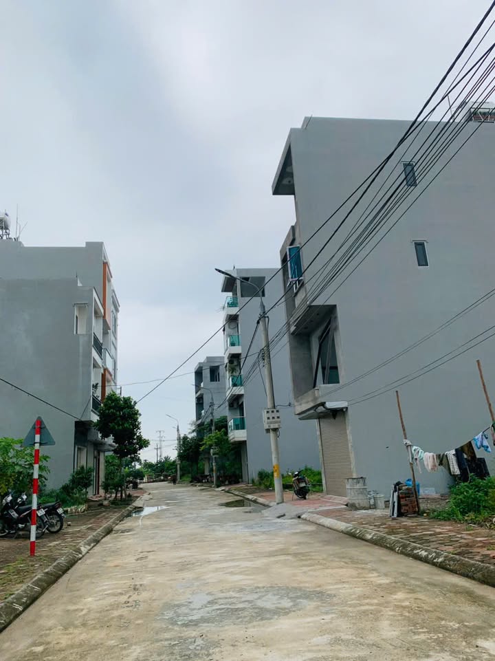 Đất Lô Góc Tại Lại Yên - Hoài Đức 65m² chỉ 9 tỷ - Cơ hội đầu tư hiếm có!