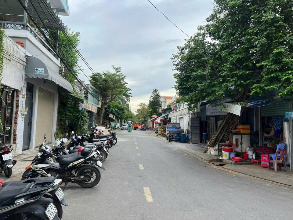 Nhà mặt tiền kinh doanh Trịnh Hoài Đức, Hiệp Phú Quận 9 - Diện tích 90m², giá 10.3 tỷ thương lượng!